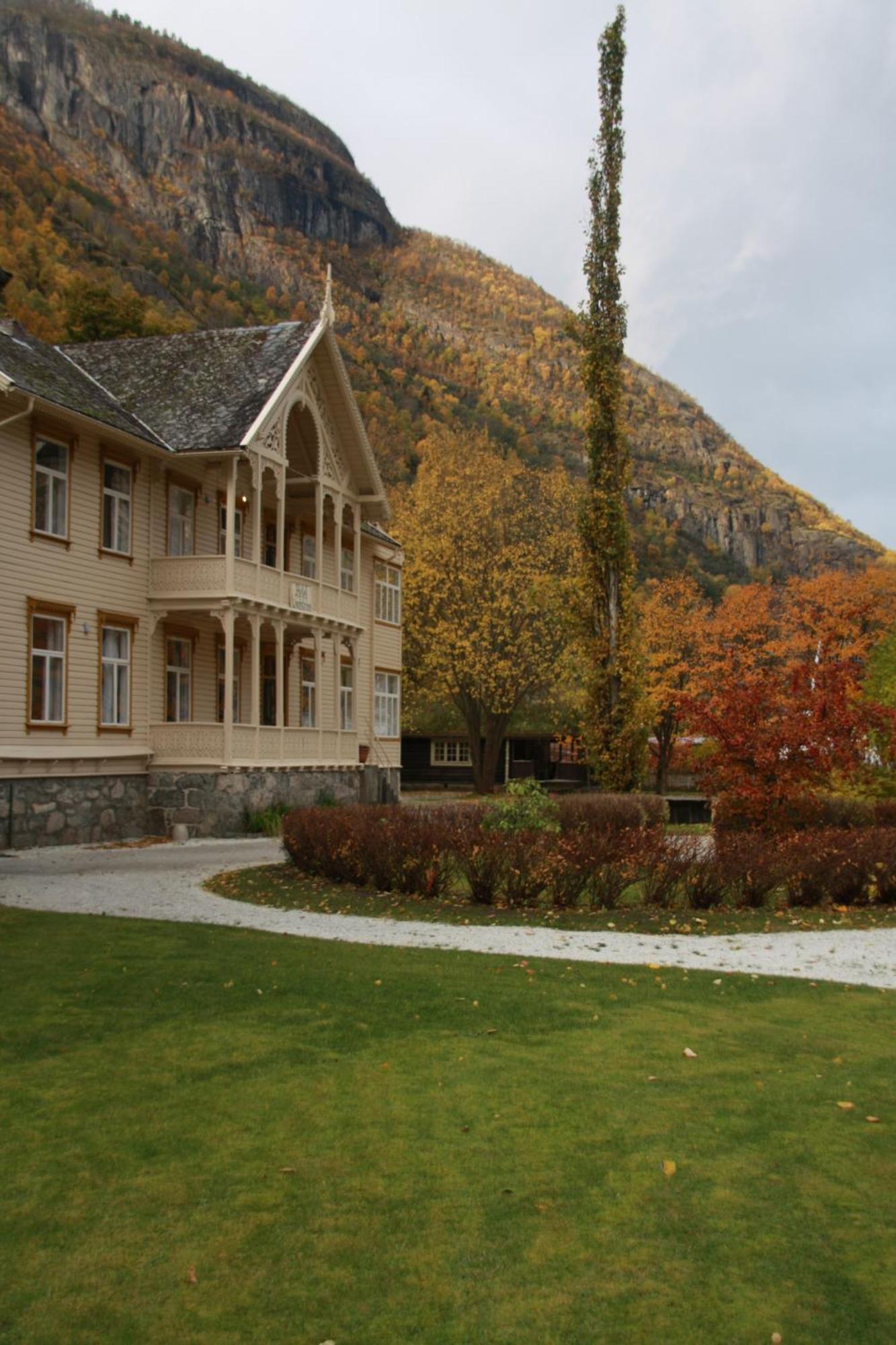 Lindstrom Hotel Laerdalsoyri Exterior foto